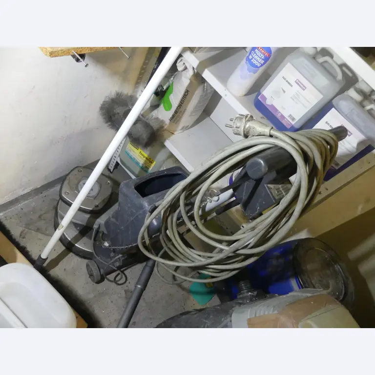 Maschinen und Betriebsausstattung eines Maschinenbauunternehmens-3