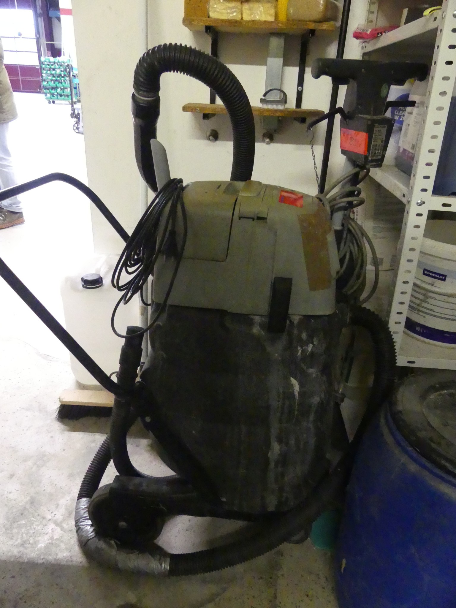 Maschinen und Betriebsausstattung eines Maschinenbauunternehmens-1