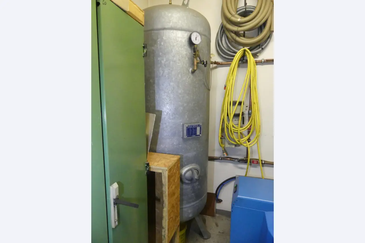 Maschinen und Betriebsausstattung eines Maschinenbauunternehmens-18