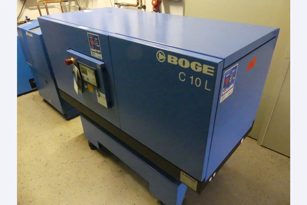 Maschinen und Betriebsausstattung eines Maschinenbauunternehmens-1