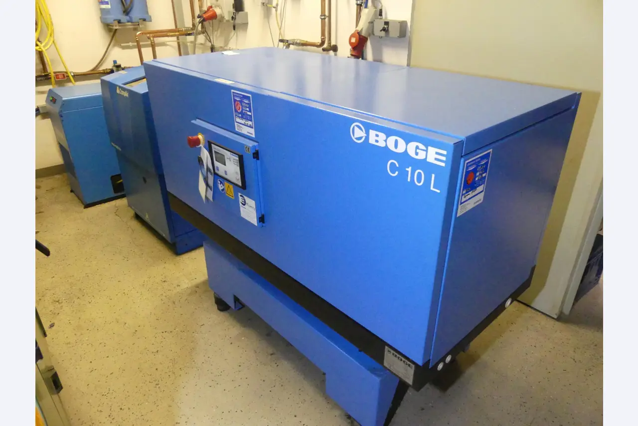 Maschinen und Betriebsausstattung eines Maschinenbauunternehmens-4