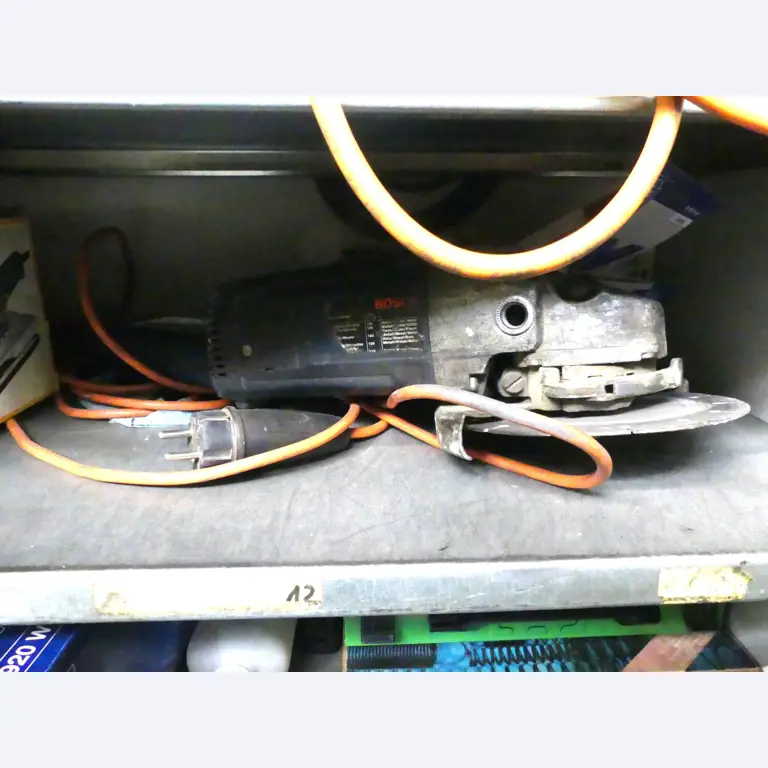 Maschinen und Betriebsausstattung eines Maschinenbauunternehmens-2