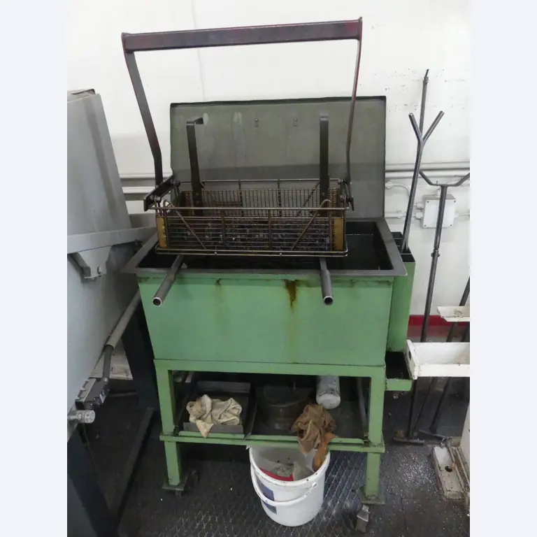 Maschinen und Betriebsausstattung eines Maschinenbauunternehmens-2