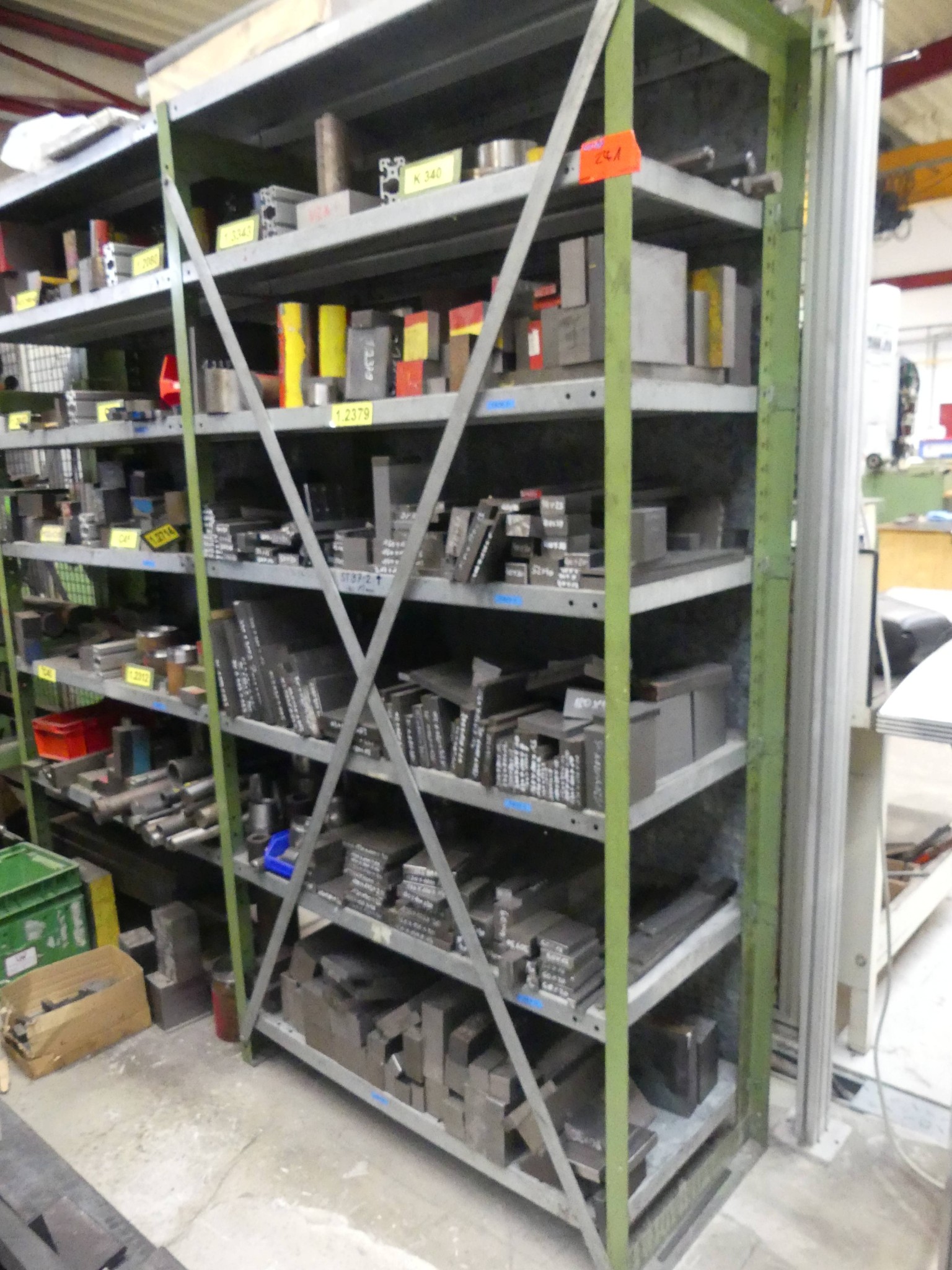 Maschinen und Betriebsausstattung eines Maschinenbauunternehmens-1