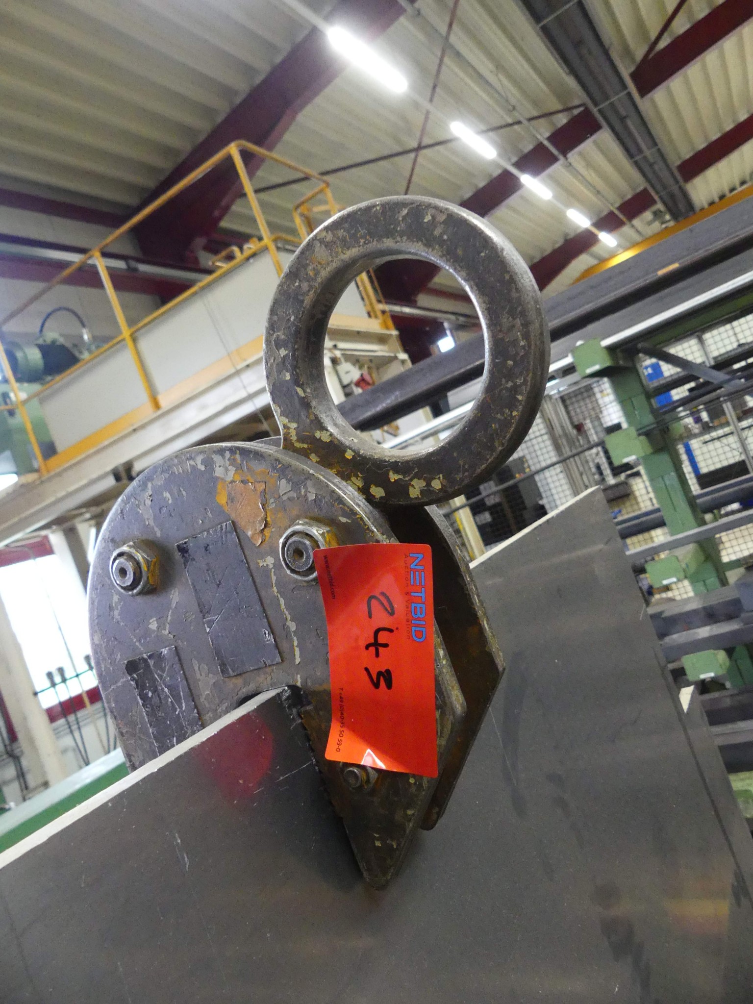 Maschinen und Betriebsausstattung eines Maschinenbauunternehmens-1