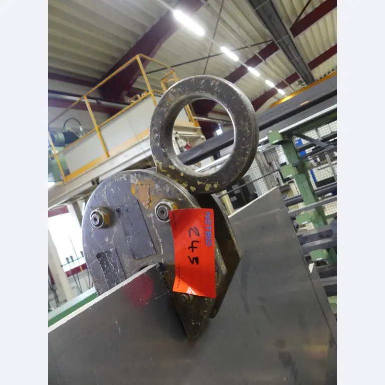 Maschinen und Betriebsausstattung eines Maschinenbauunternehmens-1