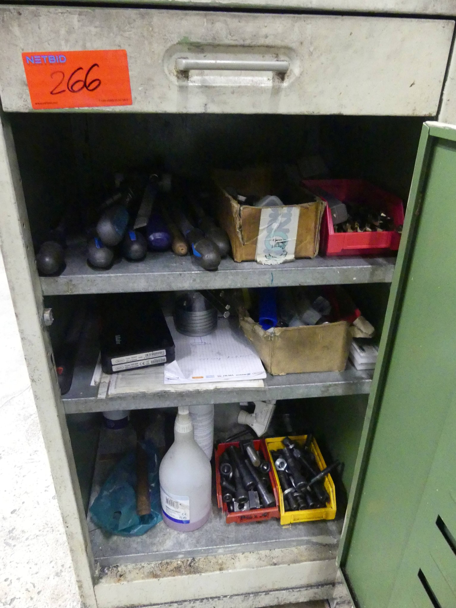 Maschinen und Betriebsausstattung eines Maschinenbauunternehmens-2