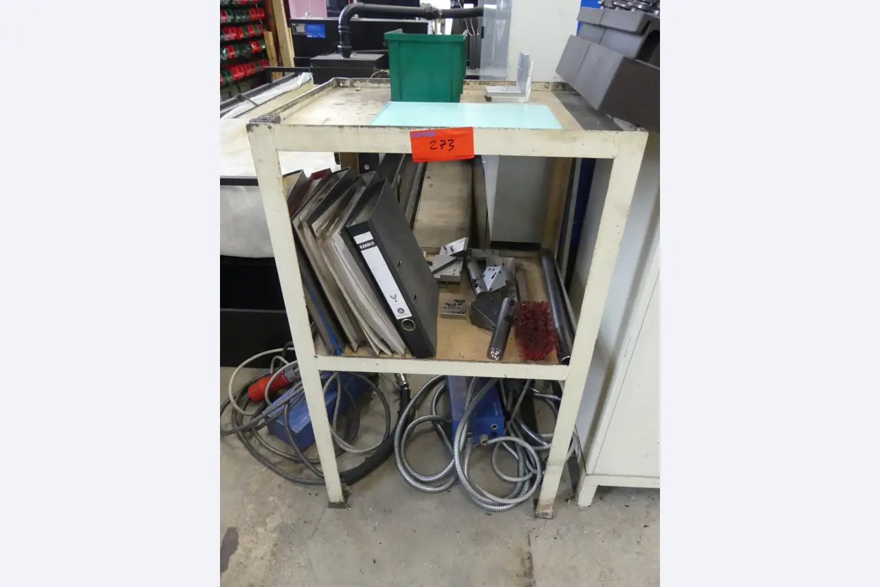 Maschinen und Betriebsausstattung eines Maschinenbauunternehmens-1