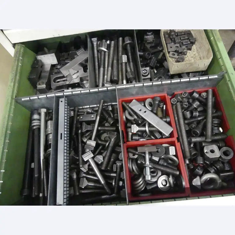 Maschinen und Betriebsausstattung eines Maschinenbauunternehmens-5