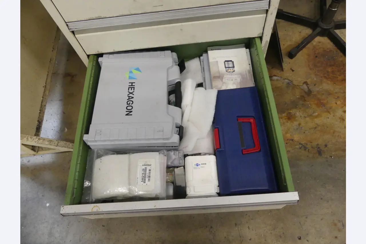 Maschinen und Betriebsausstattung eines Maschinenbauunternehmens-9