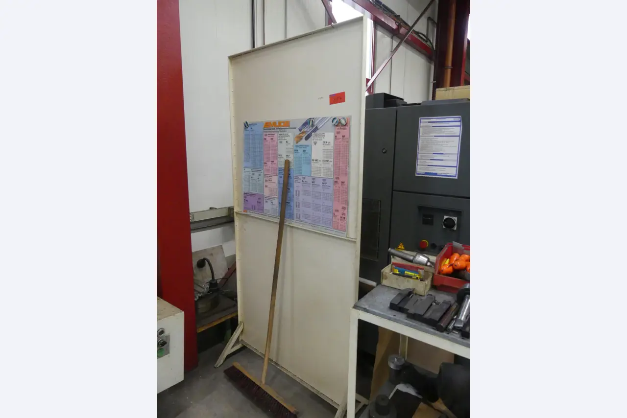 Maschinen und Betriebsausstattung eines Maschinenbauunternehmens-1