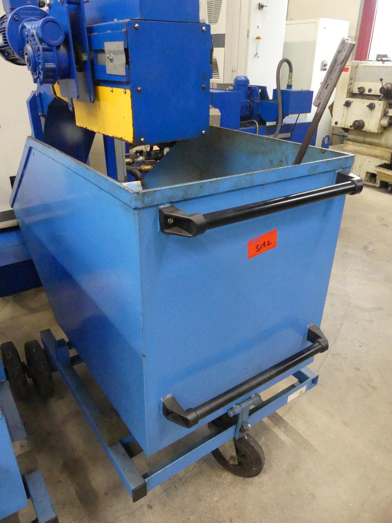 Maschinen und Betriebsausstattung eines Maschinenbauunternehmens-1