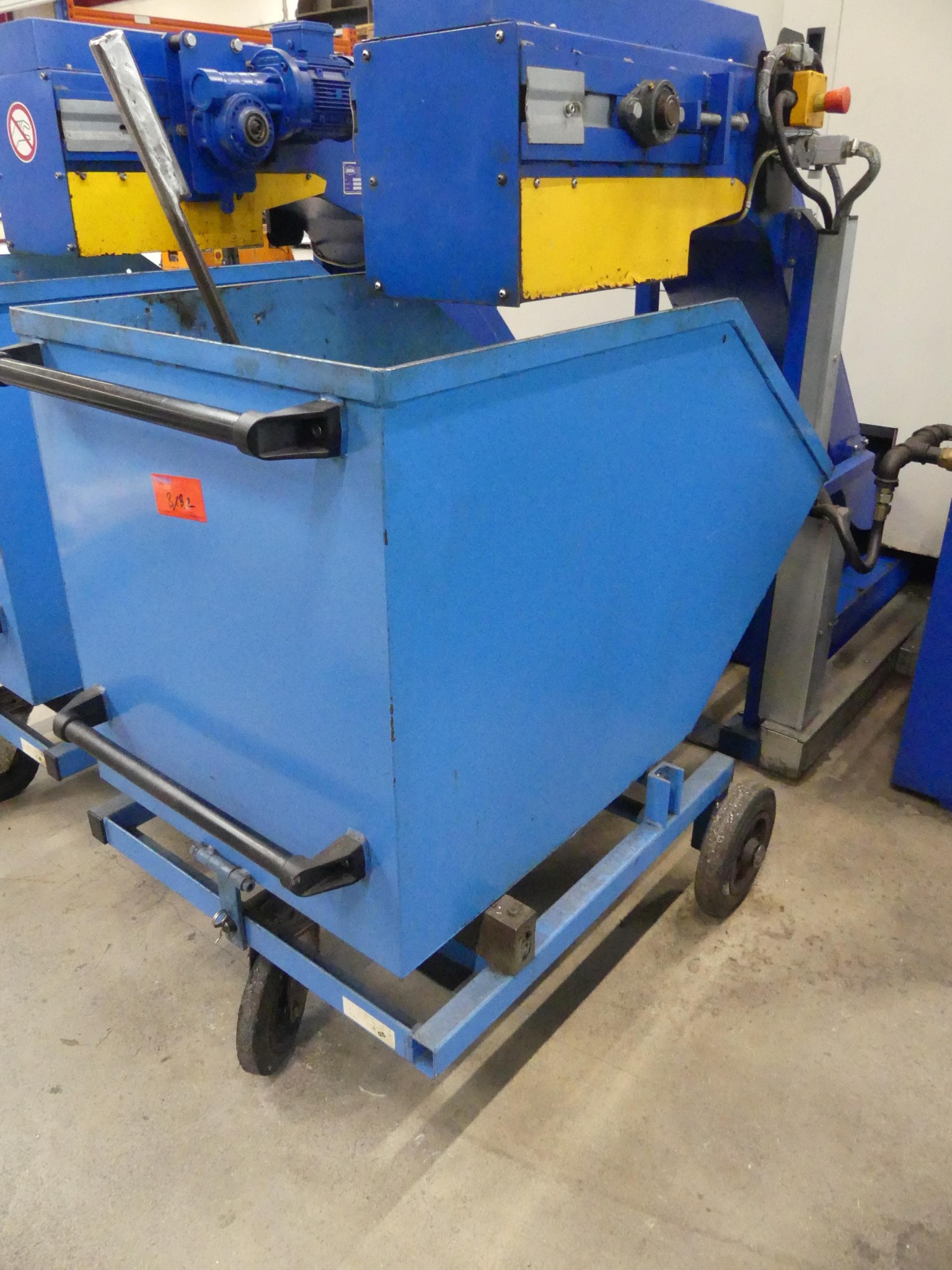 Maschinen und Betriebsausstattung eines Maschinenbauunternehmens-2