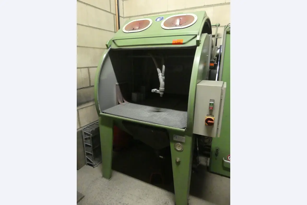 Maschinen und Betriebsausstattung eines Maschinenbauunternehmens-1