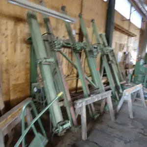 Pneumatic frame press