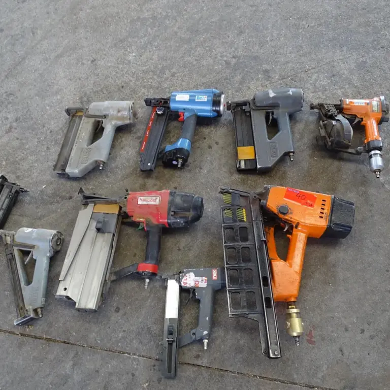 10 Pneumatic nailers and staplers