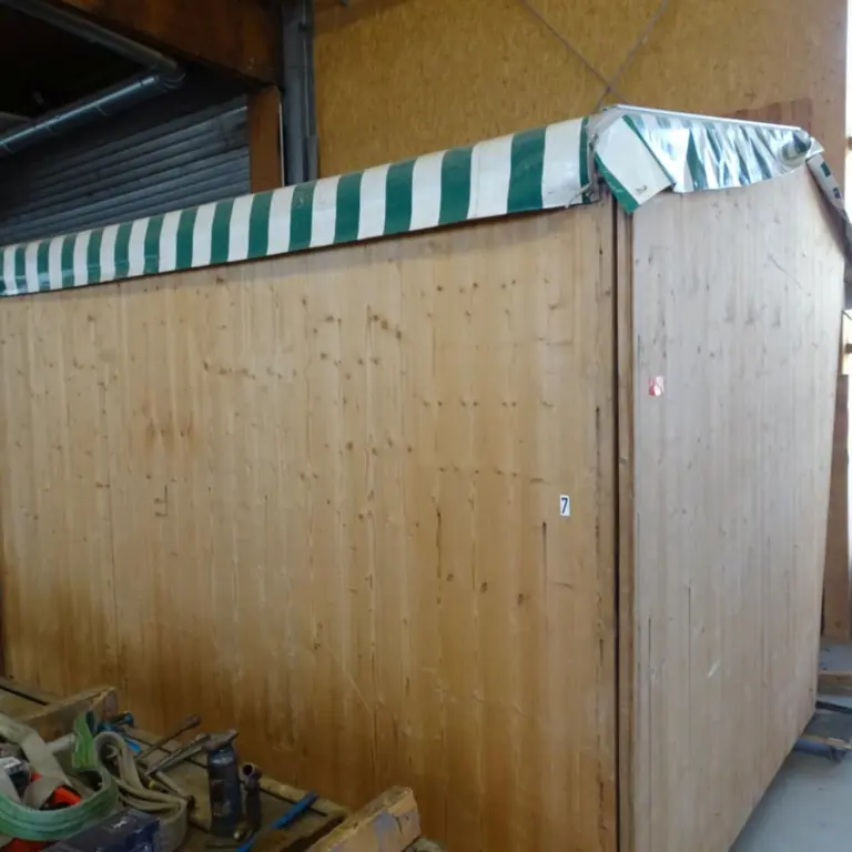 Sales stand / market hut