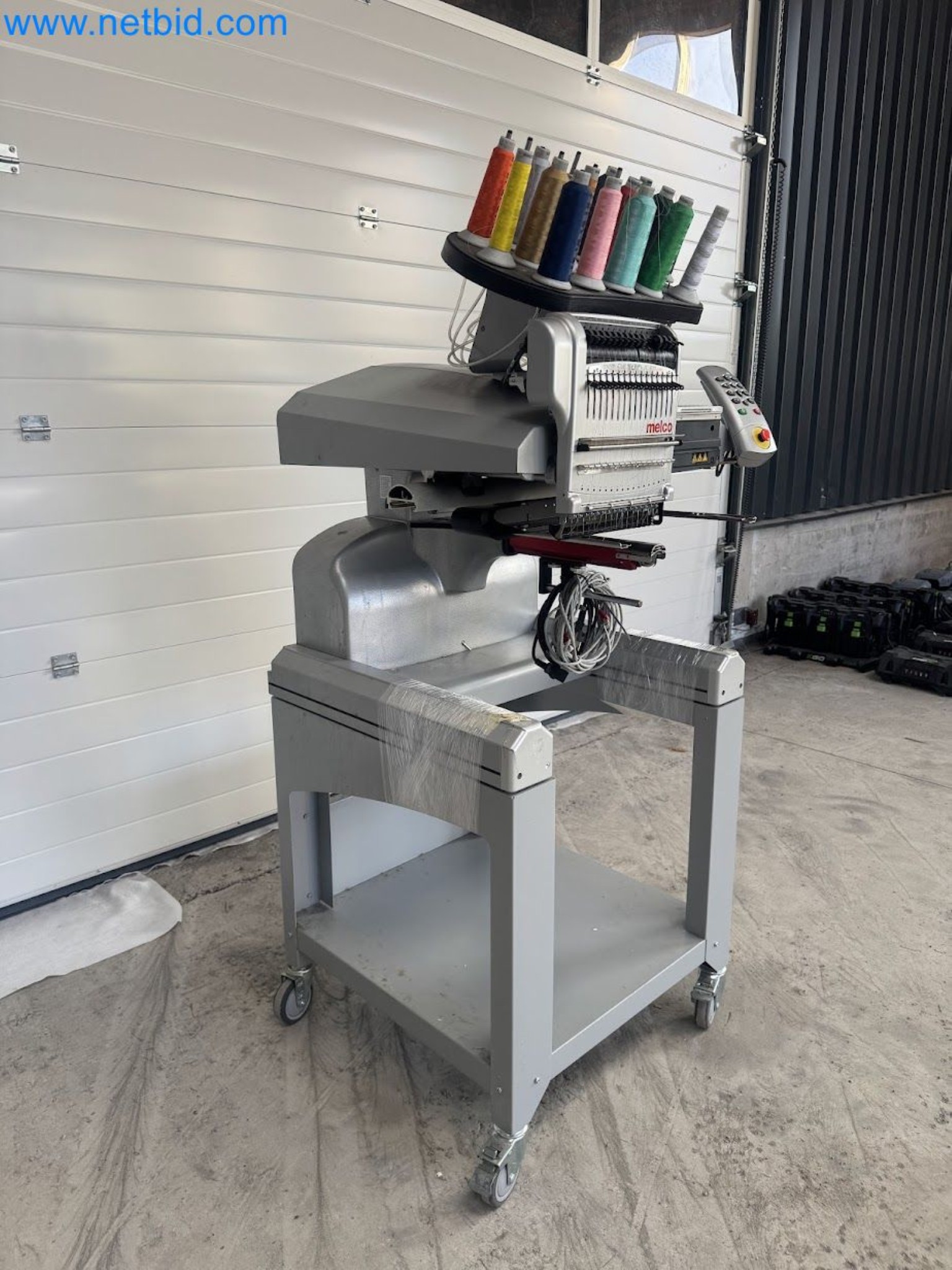 Modular embroidery machine system "melco EMT 16x"-13