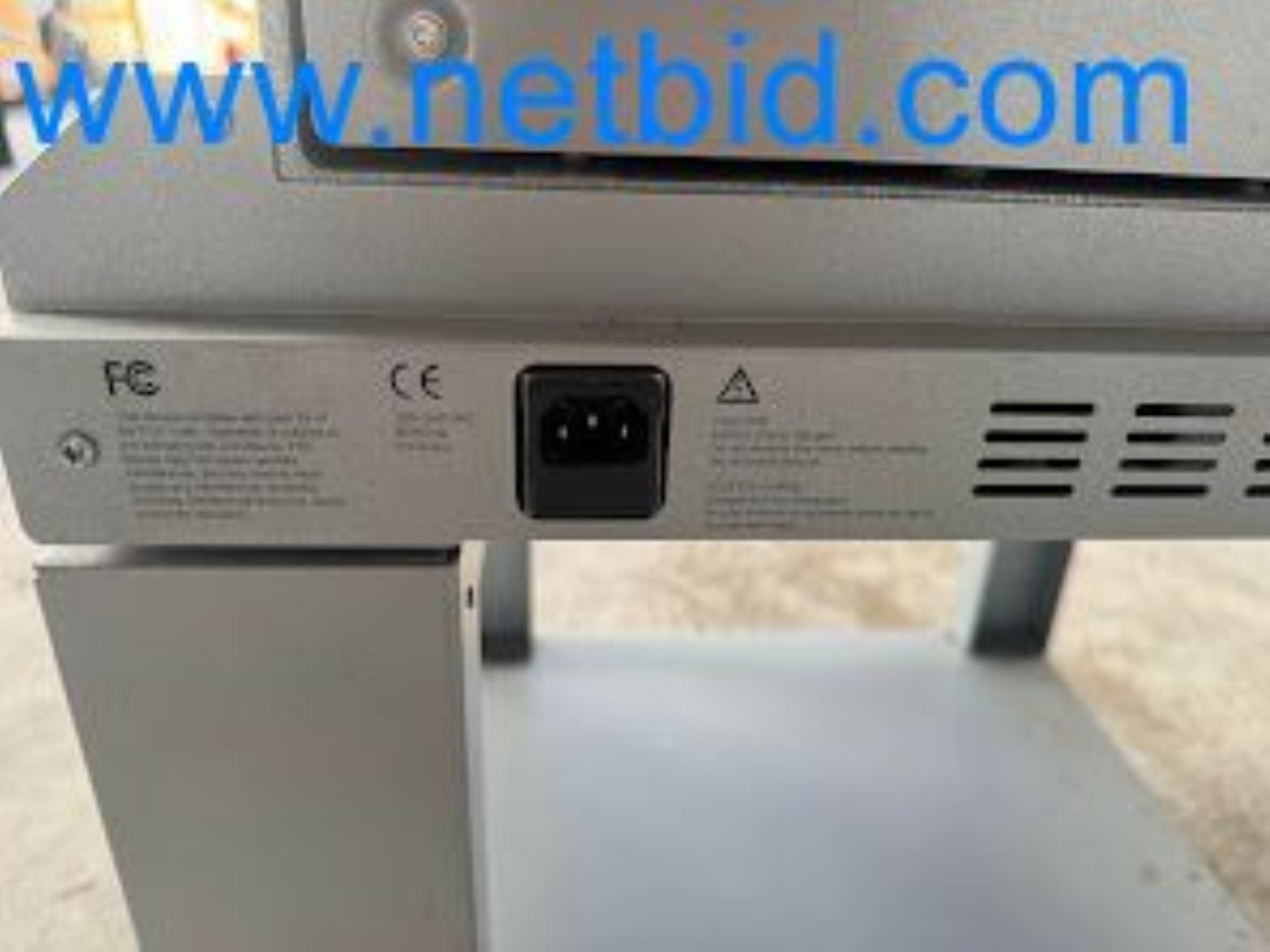 Modular embroidery machine system "melco EMT 16x"-21