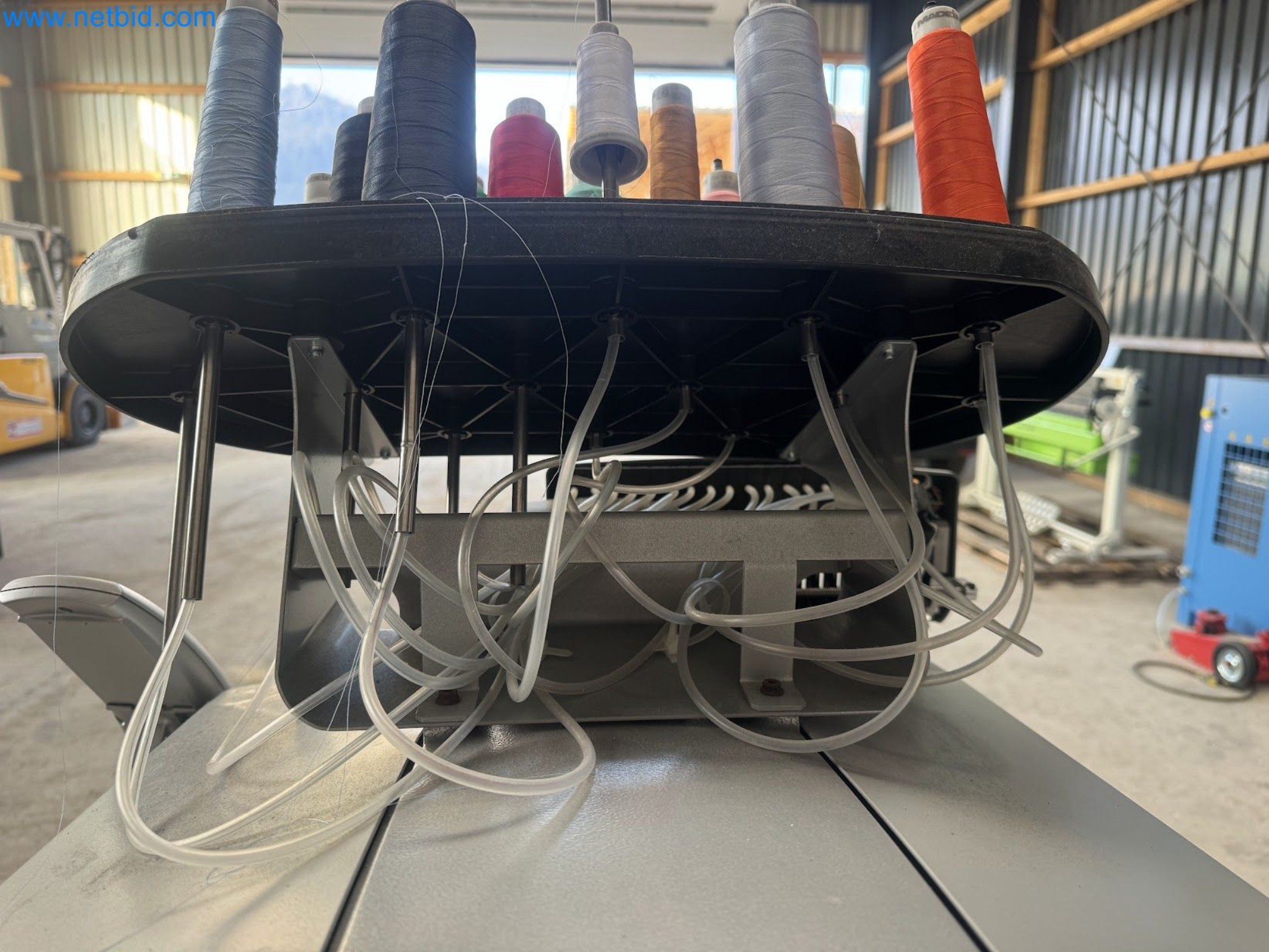 Modular embroidery machine system "melco EMT 16x"-4