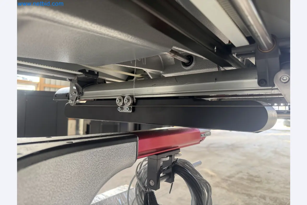 Modular embroidery machine system "melco EMT 16x"-9