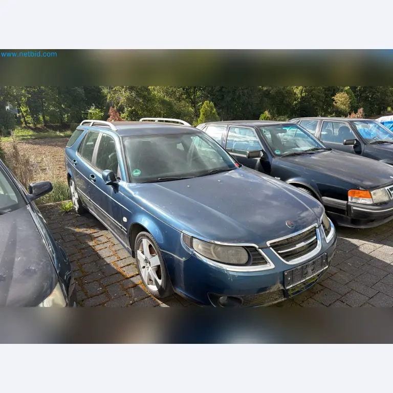 Passenger cars, electric cars, and automotive repair shop equipment at a Fiat dealership-2
