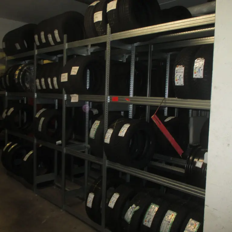 22 Shelf Units
