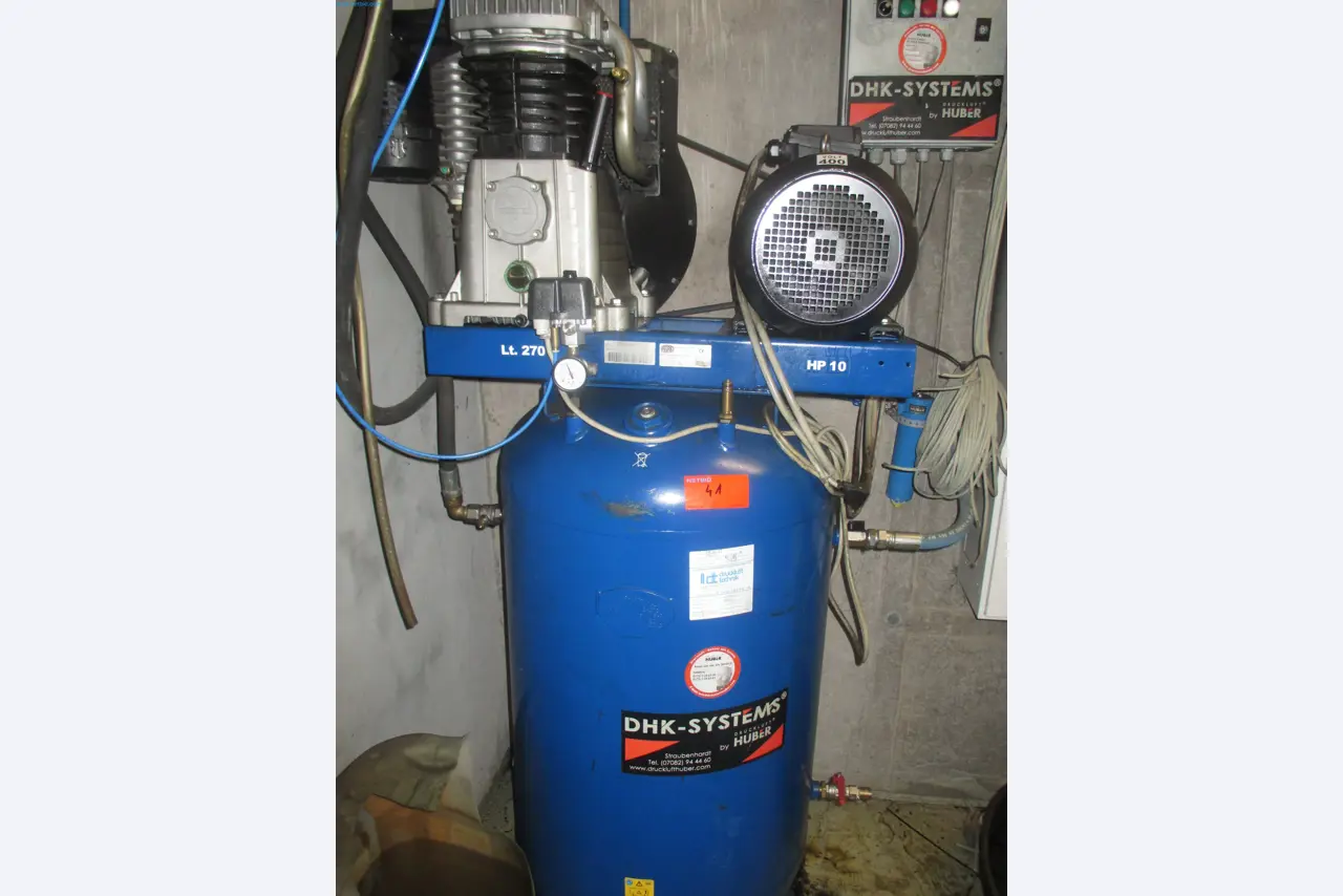 Passenger cars, electric cars, and automotive repair shop equipment at a Fiat dealership-2