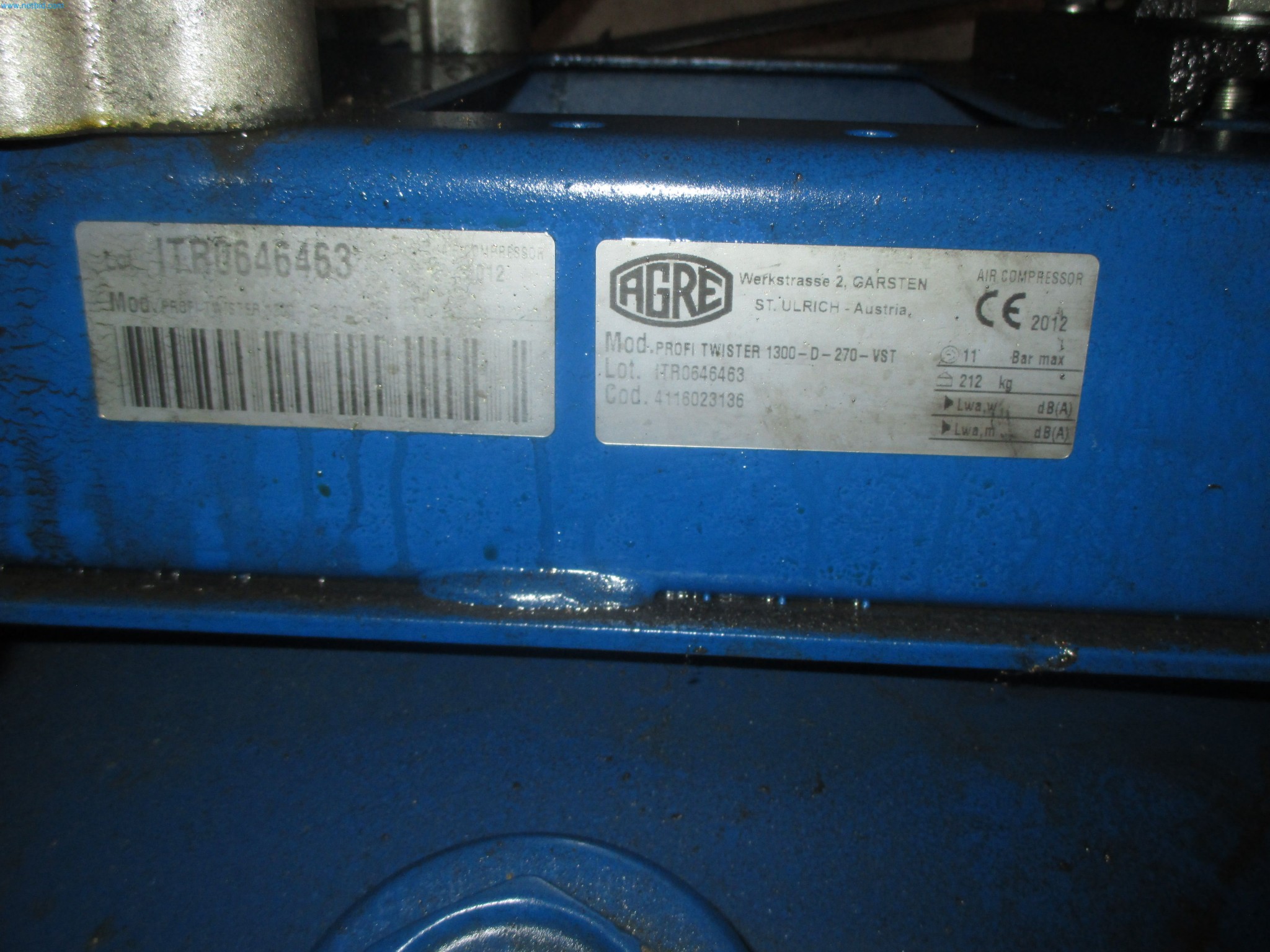 Passenger cars, electric cars, and automotive repair shop equipment at a Fiat dealership-3