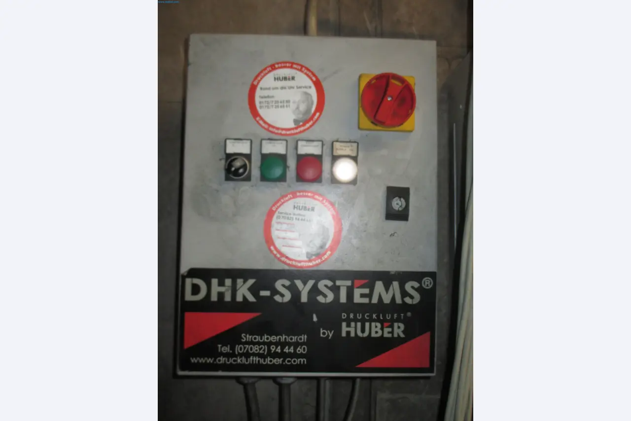 Passenger cars, electric cars, and automotive repair shop equipment at a Fiat dealership-4