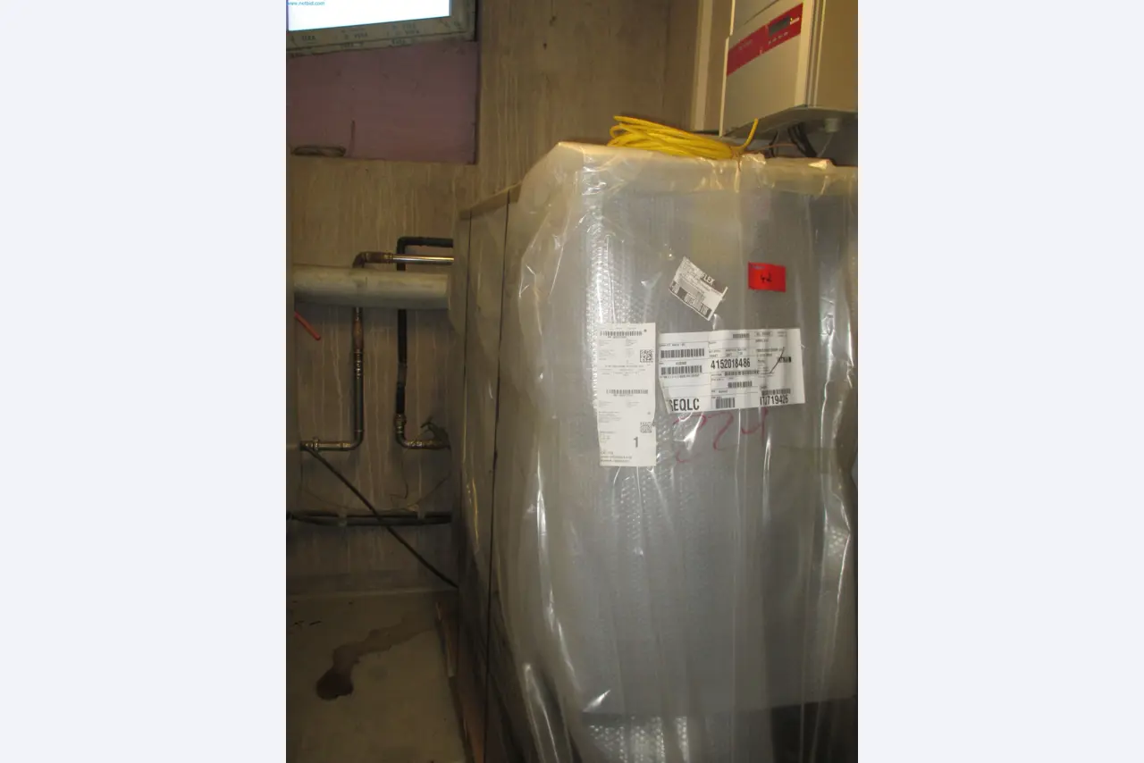 Passenger cars, electric cars, and automotive repair shop equipment at a Fiat dealership-2