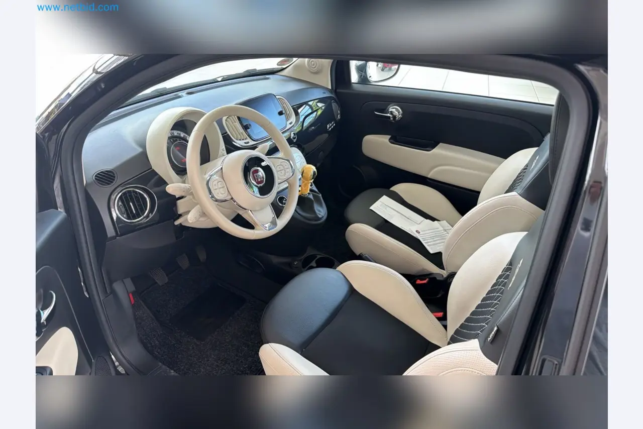 Pkws, E-Autos und Kfz-Werkstattausstattung eines Fiat-Autohauses-13
