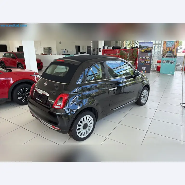 Pkws, E-Autos und Kfz-Werkstattausstattung eines Fiat-Autohauses-3