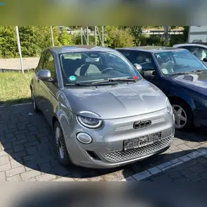 Passenger car Fiat Neuer 500e ICON 2022