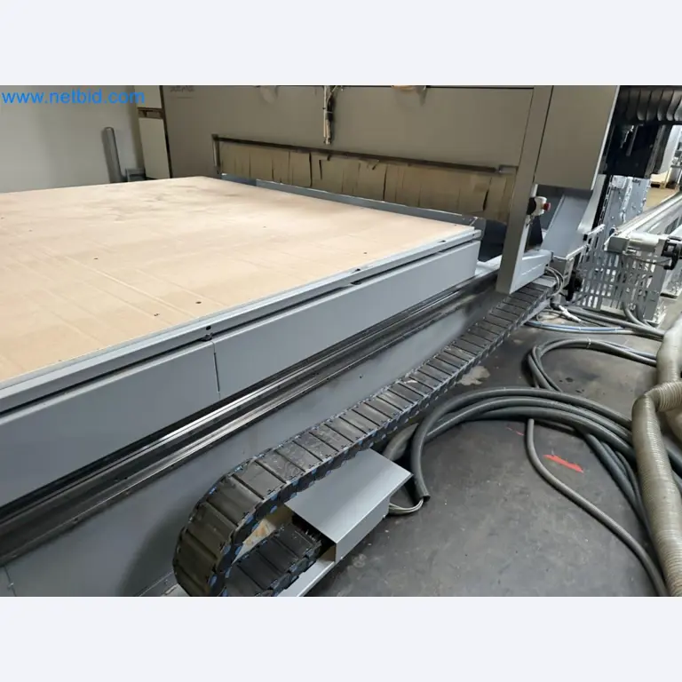 Nesting CNC machining centers FELDER FORMAT4 Profit H100 22.32 - High-performance technology for carpenters and joiners-20