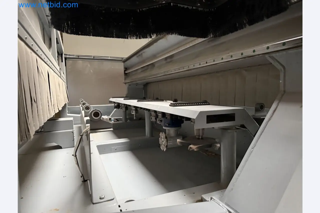 Nesting CNC machining centers FELDER FORMAT4 Profit H100 22.32 - High-performance technology for carpenters and joiners-24