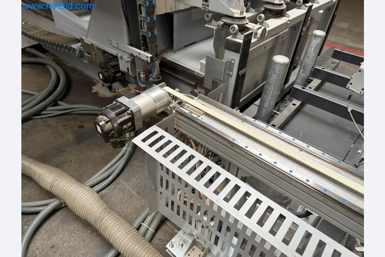 Nesting CNC machining centers FELDER FORMAT4 Profit H100 22.32 - High-performance technology for carpenters and joiners-26