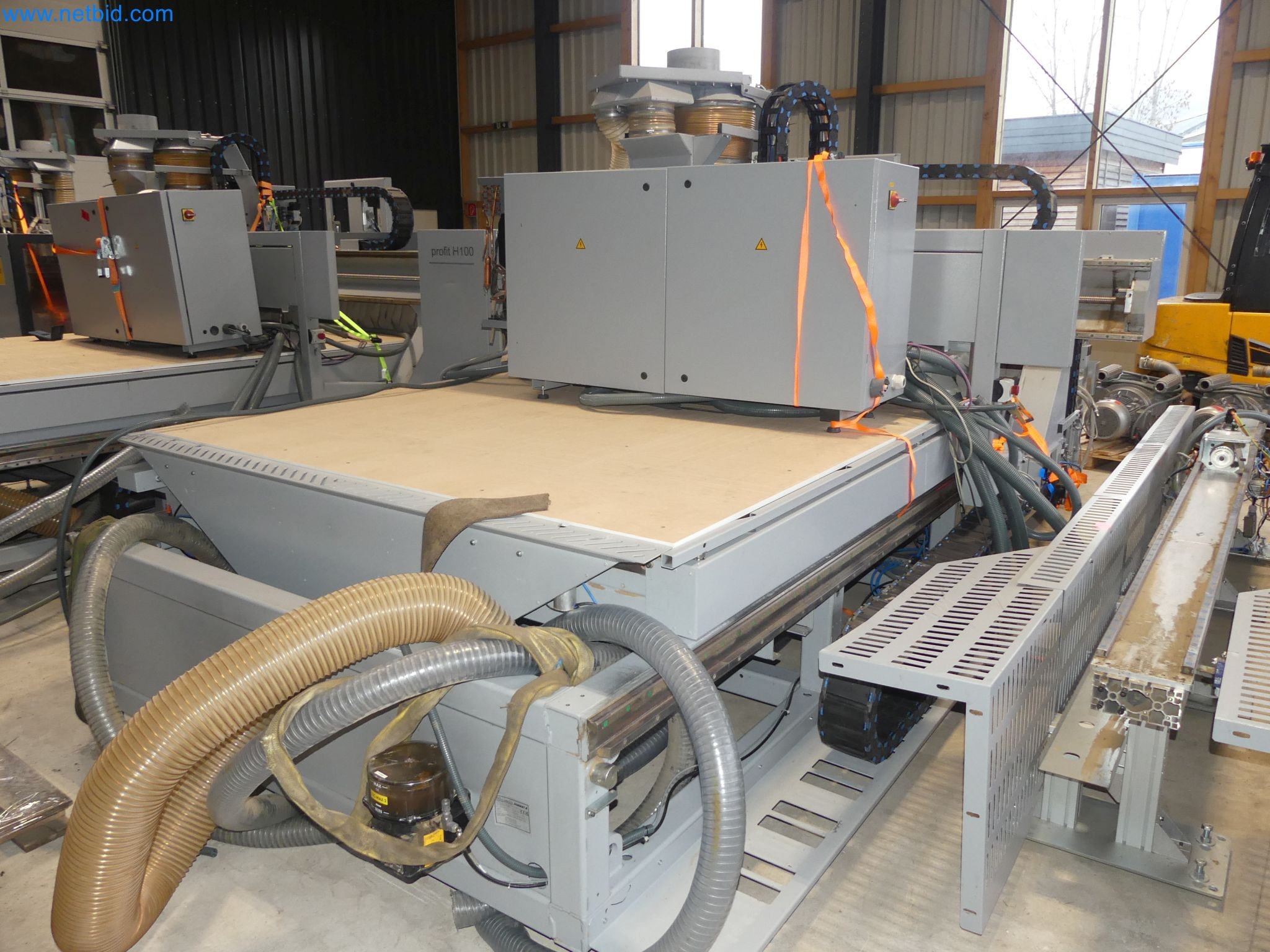 Nesting CNC machining centers FELDER FORMAT4 Profit H100 22.32 - High-performance technology for carpenters and joiners-31