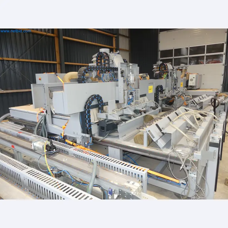 Nesting CNC machining centers FELDER FORMAT4 Profit H100 22.32 - High-performance technology for carpenters and joiners-32