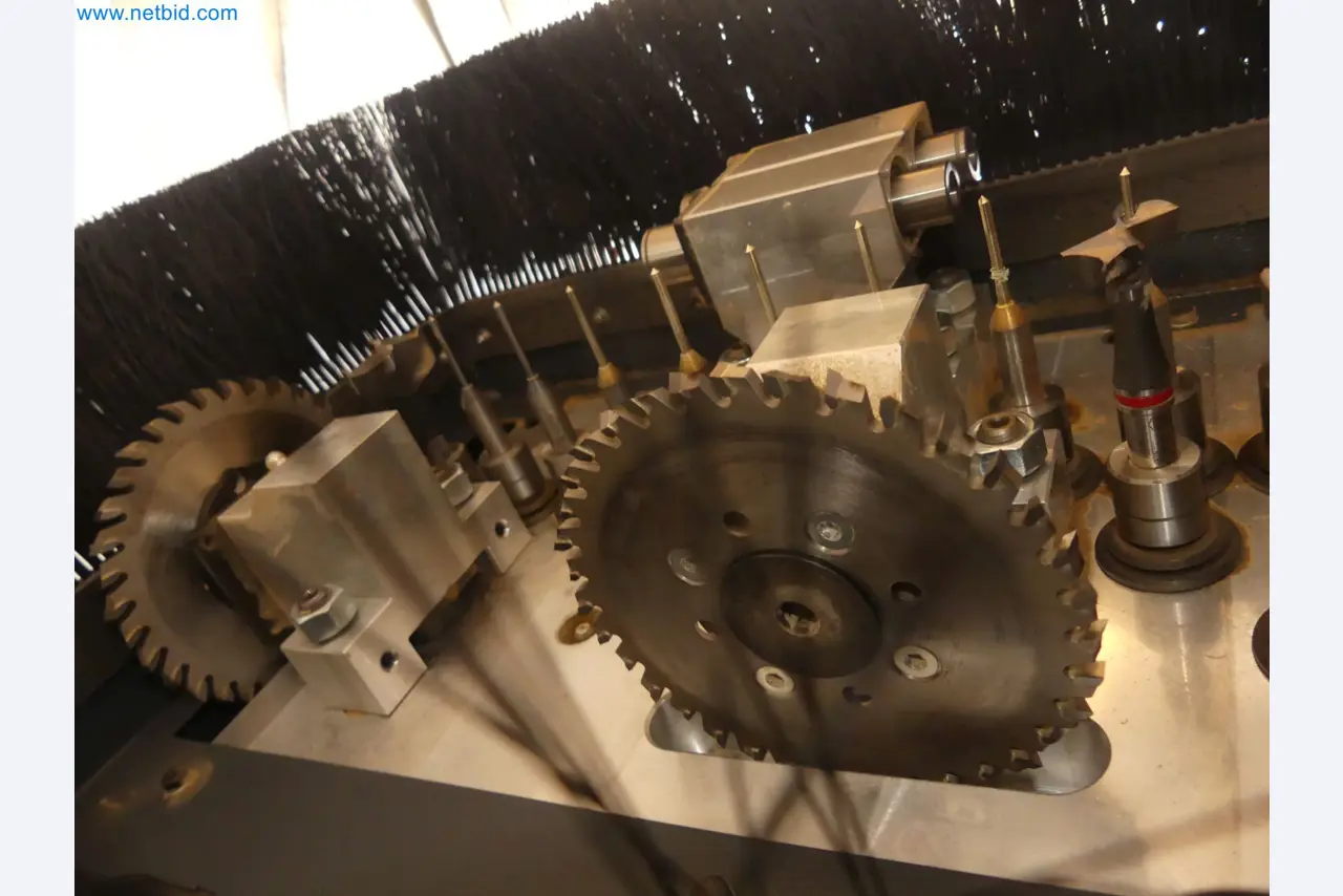 Nesting CNC machining centers FELDER FORMAT4 Profit H100 22.32 - High-performance technology for carpenters and joiners-43