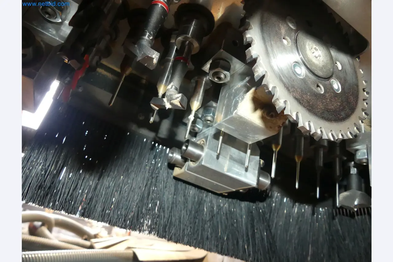 Nesting CNC machining centers FELDER FORMAT4 Profit H100 22.32 - High-performance technology for carpenters and joiners-45