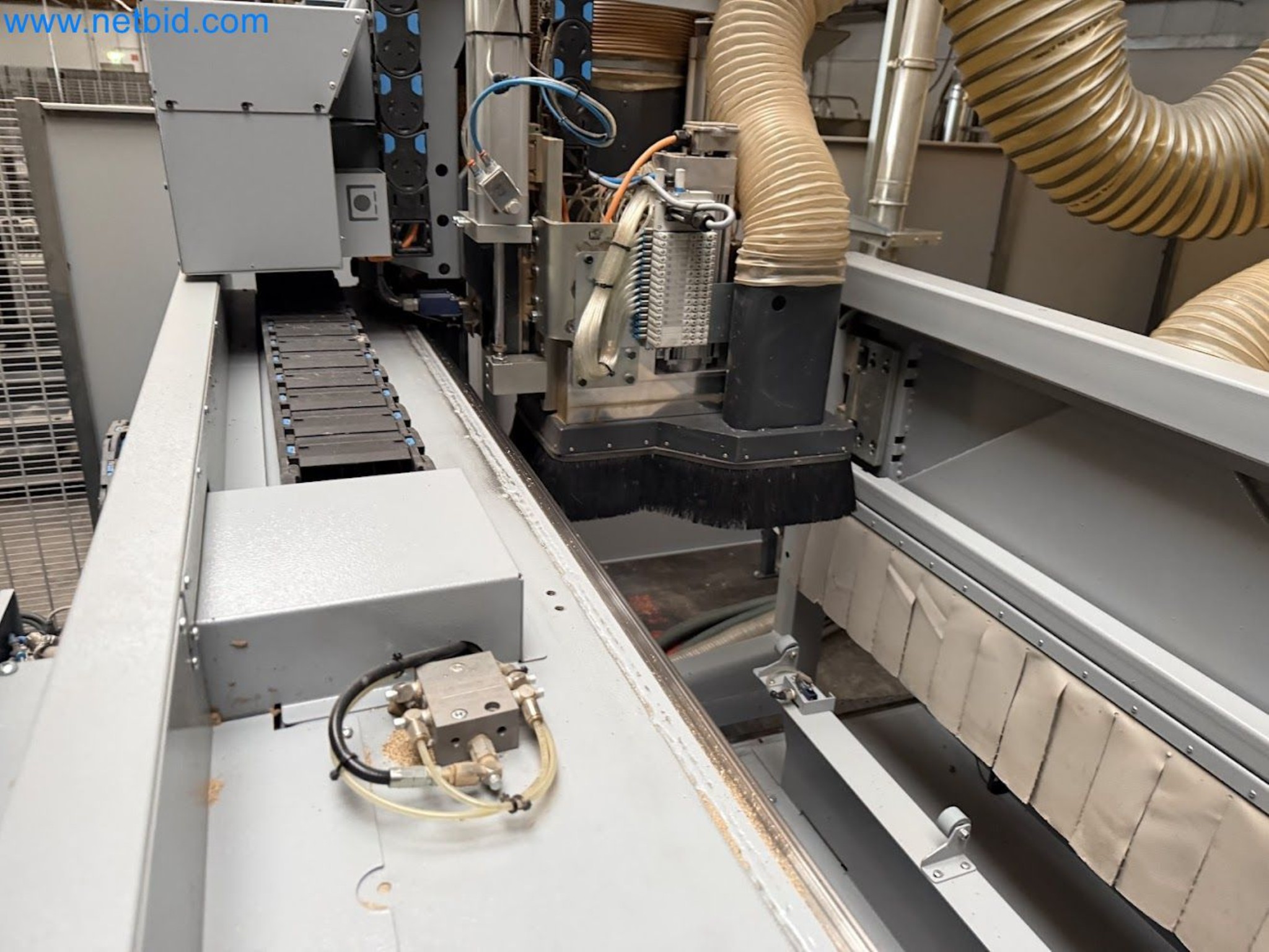 Nesting CNC machining centers FELDER FORMAT4 Profit H100 22.32 - High-performance technology for carpenters and joiners-5