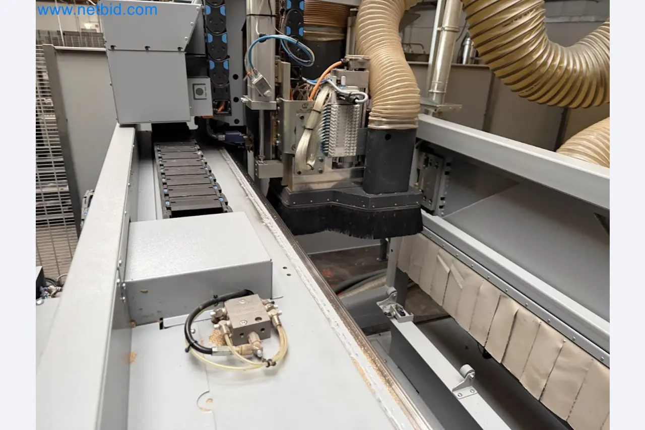 Nesting CNC machining centers FELDER FORMAT4 Profit H100 22.32 - High-performance technology for carpenters and joiners-5