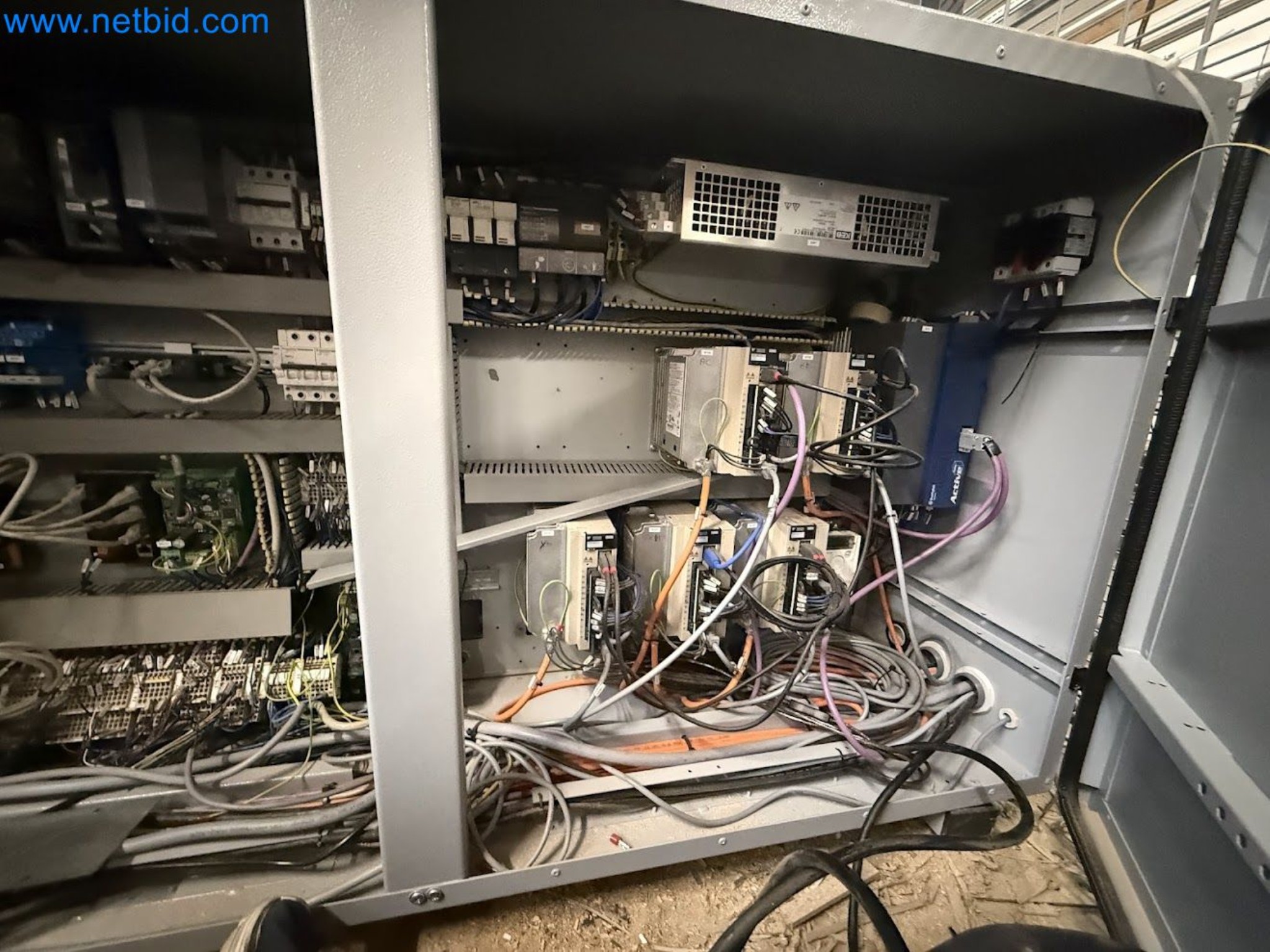 Nesting CNC machining centers FELDER FORMAT4 Profit H100 22.32 - High-performance technology for carpenters and joiners-27