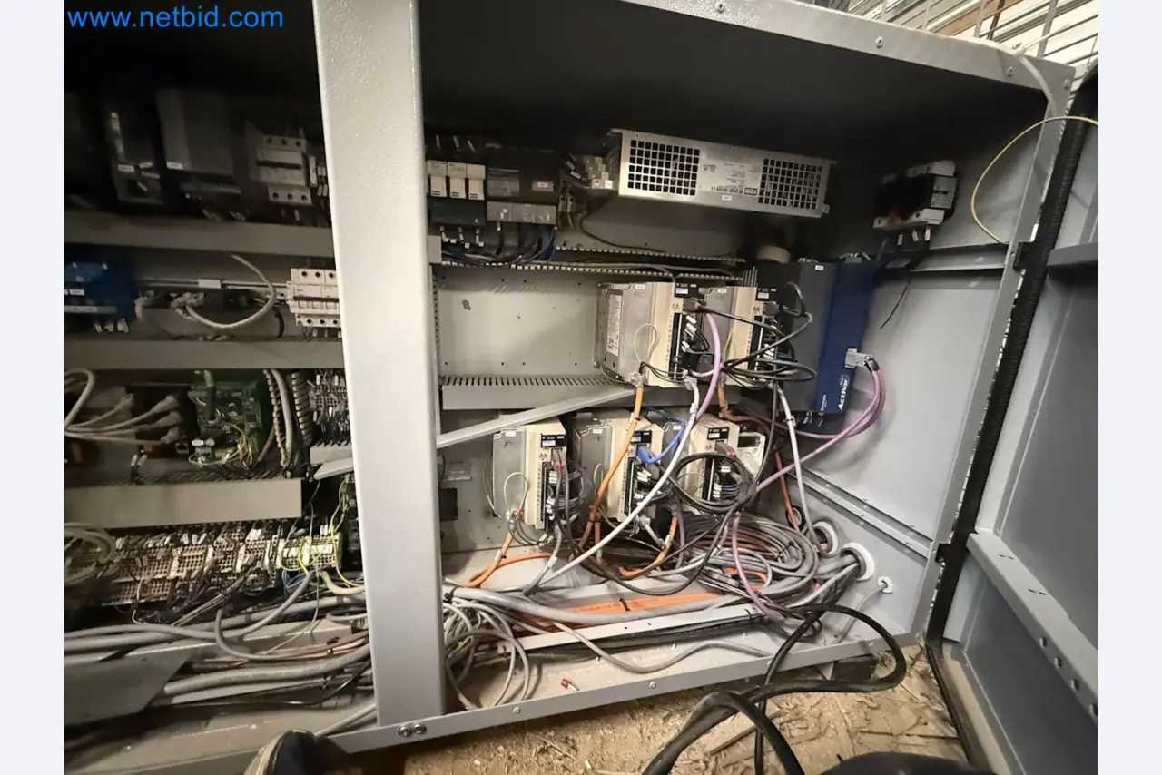 Nesting CNC machining centers FELDER FORMAT4 Profit H100 22.32 - High-performance technology for carpenters and joiners-27