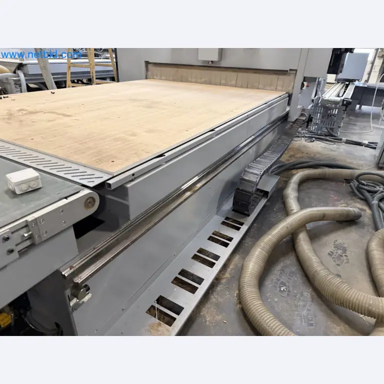 Nesting CNC machining centers FELDER FORMAT4 Profit H100 22.32 - High-performance technology for carpenters and joiners-30