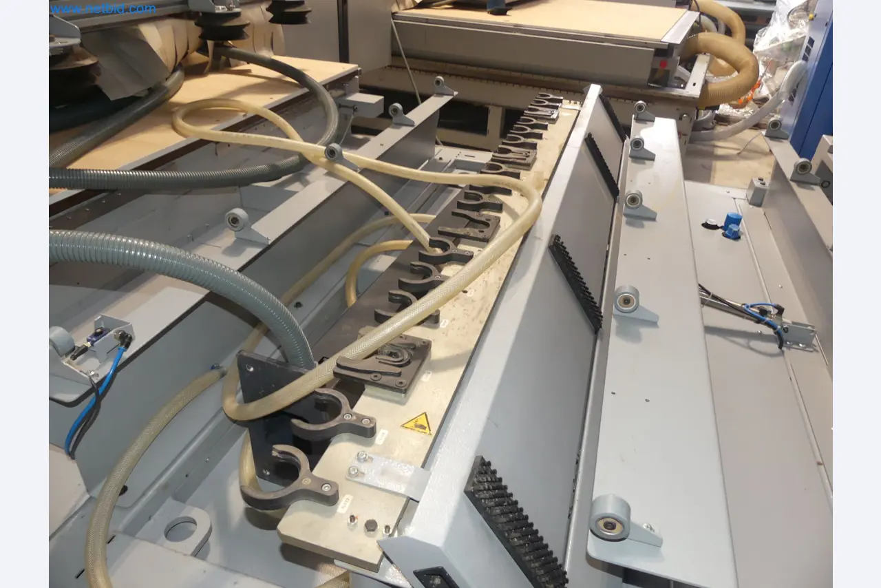 Nesting CNC machining centers FELDER FORMAT4 Profit H100 22.32 - High-performance technology for carpenters and joiners-42