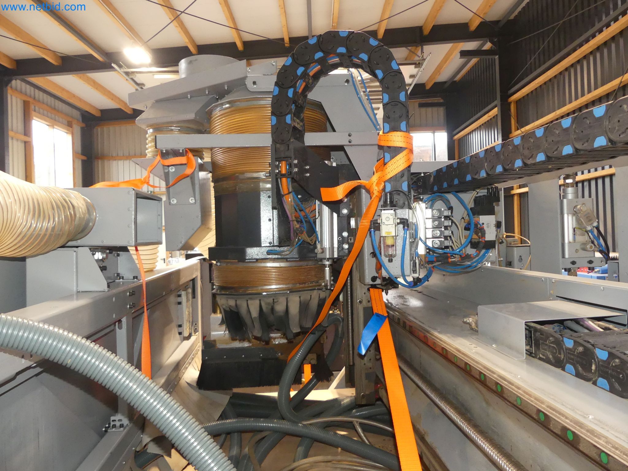 Nesting CNC machining centers FELDER FORMAT4 Profit H100 22.32 - High-performance technology for carpenters and joiners-44