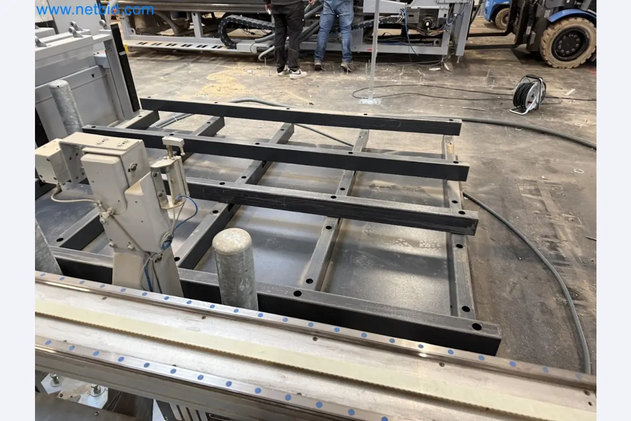 Nesting CNC machining centers FELDER FORMAT4 Profit H100 22.32 - High-performance technology for carpenters and joiners-46