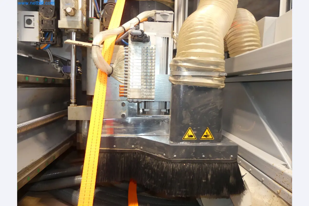 Nesting CNC machining centers FELDER FORMAT4 Profit H100 22.32 - High-performance technology for carpenters and joiners-48